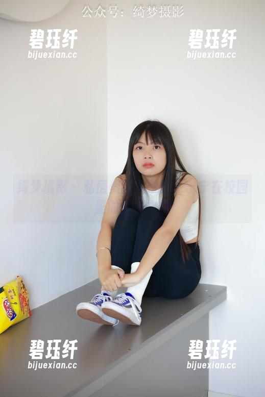 绮梦摄影 - 私房美图大放送：宁宁在校园里的搞怪之旅