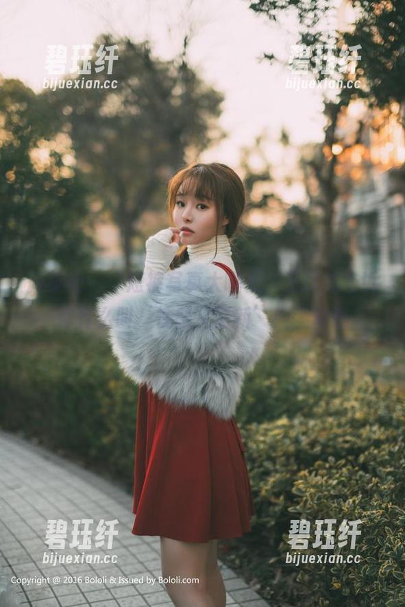 菠萝社-王语纯 菠萝社 - “短裤写真大曝光,王语纯告诉你什么叫‘性感又清新’!”精选