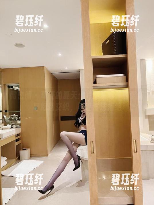 微密圈 - 葛征的夏天：高清资源里的酷暑与幻想交织，简直没法拒绝