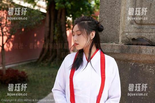 蜜桃社-伊琳 蜜桃社 - 看伊琳妹妹的高清写真,果然在线总有新发现,真是吃瓜群众的快乐!