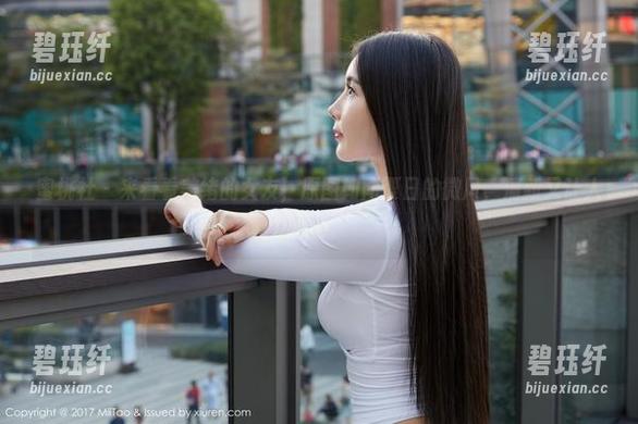 蜜桃社-美绪 蜜桃社 - 来看看美绪的女友,原图如同夏日的微风,清新又让人心动。