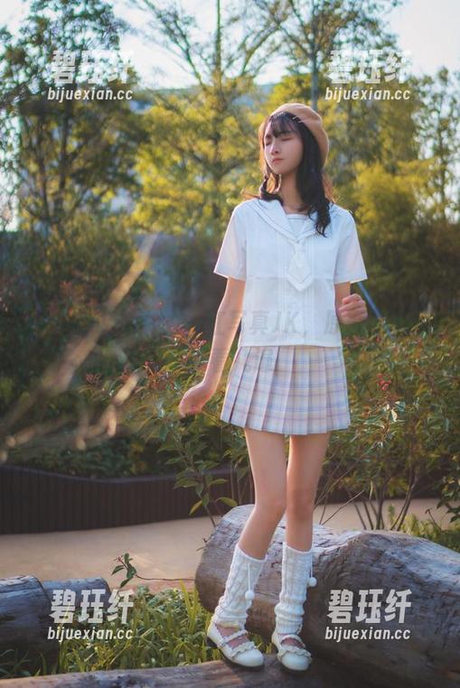 西瓜少女 看!西瓜少女的丽江写真JK,原图不怕你多看几遍