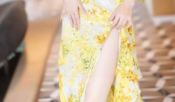 语画界 – 在婚纱里，周思乔betty和我们一起变身：奇怪又好看的套图！