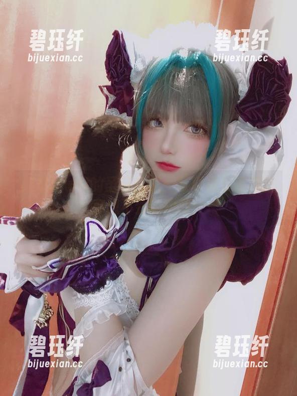 起司块wii的圣诞奇遇：写真集分享那些意想不到的瞬间！