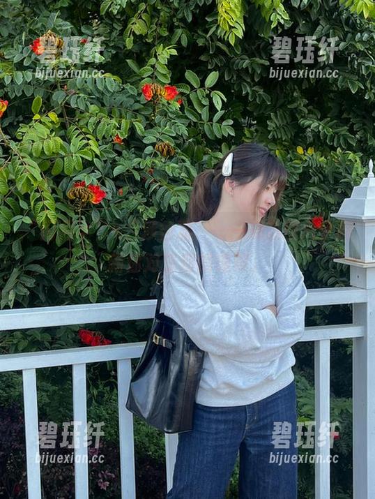 “闪月半”×“涉谷凛”——精选图片，刷新你对生活的理解。