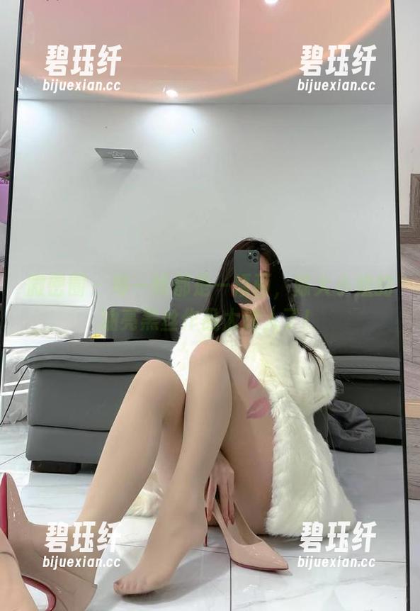 陈大小姐 微密圈 - 每一帧都是一幅画,陈大小姐的油亮黑丝作品太迷人了!