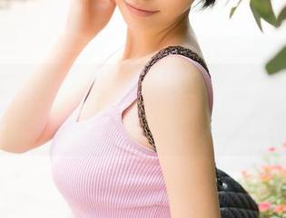 青豆客 – 免费写真!小紫藤的白色系列,仿佛置身于仙境,白得让人怀疑人生。